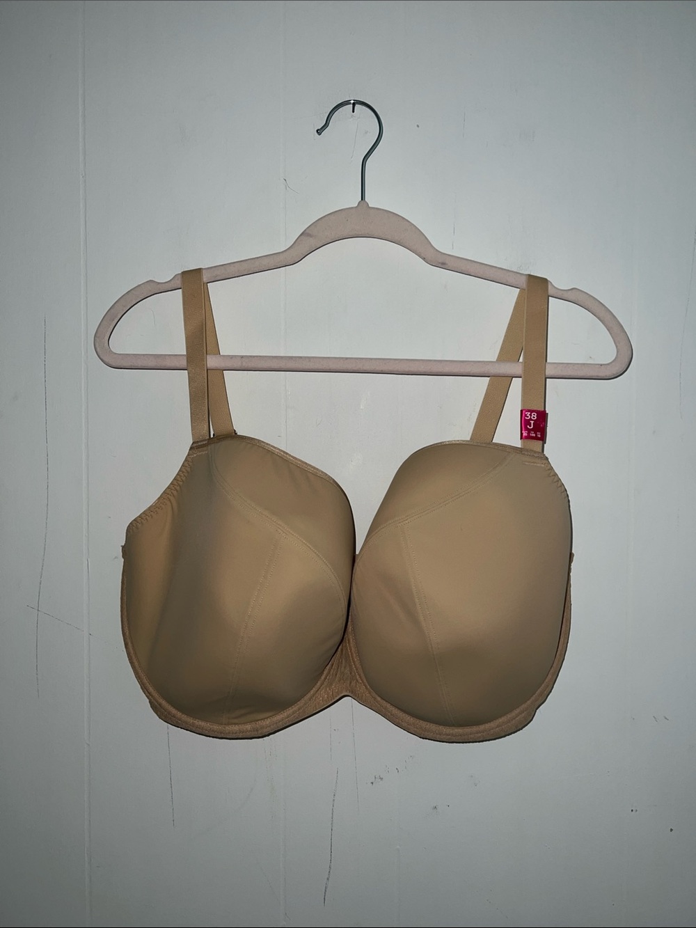 Everyday Smooth Molded Nude Bra with Light Support Size 38J NWT 0928263